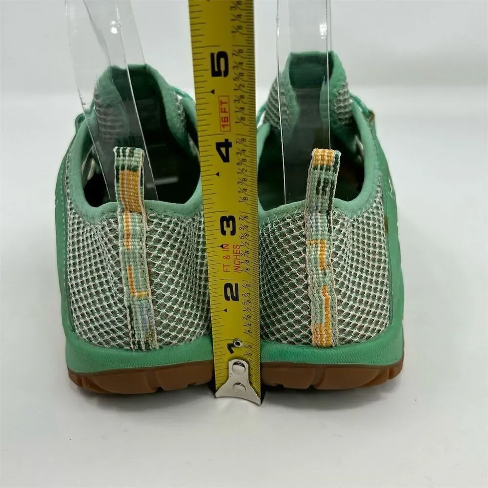 Chaco Kids' Waterproof Hiking Sandals Bright Green Size 4 Closed Toe Summer
